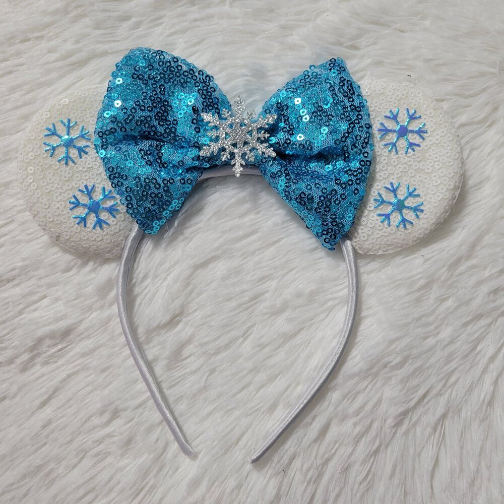 Frozen Snowflake Minnie Mouse Ears